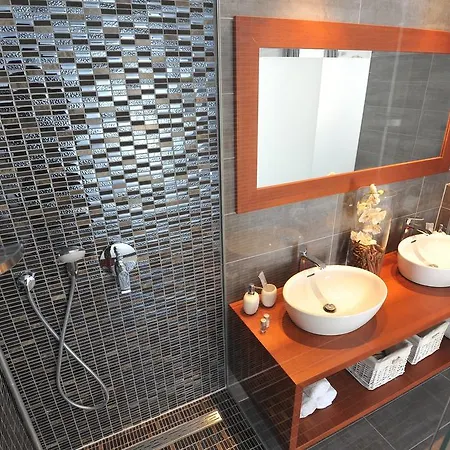 Pensjonat People'S Square Room 4*